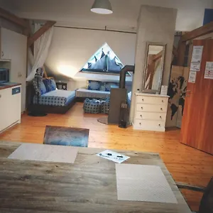 Arte Vida Boutique Apartment