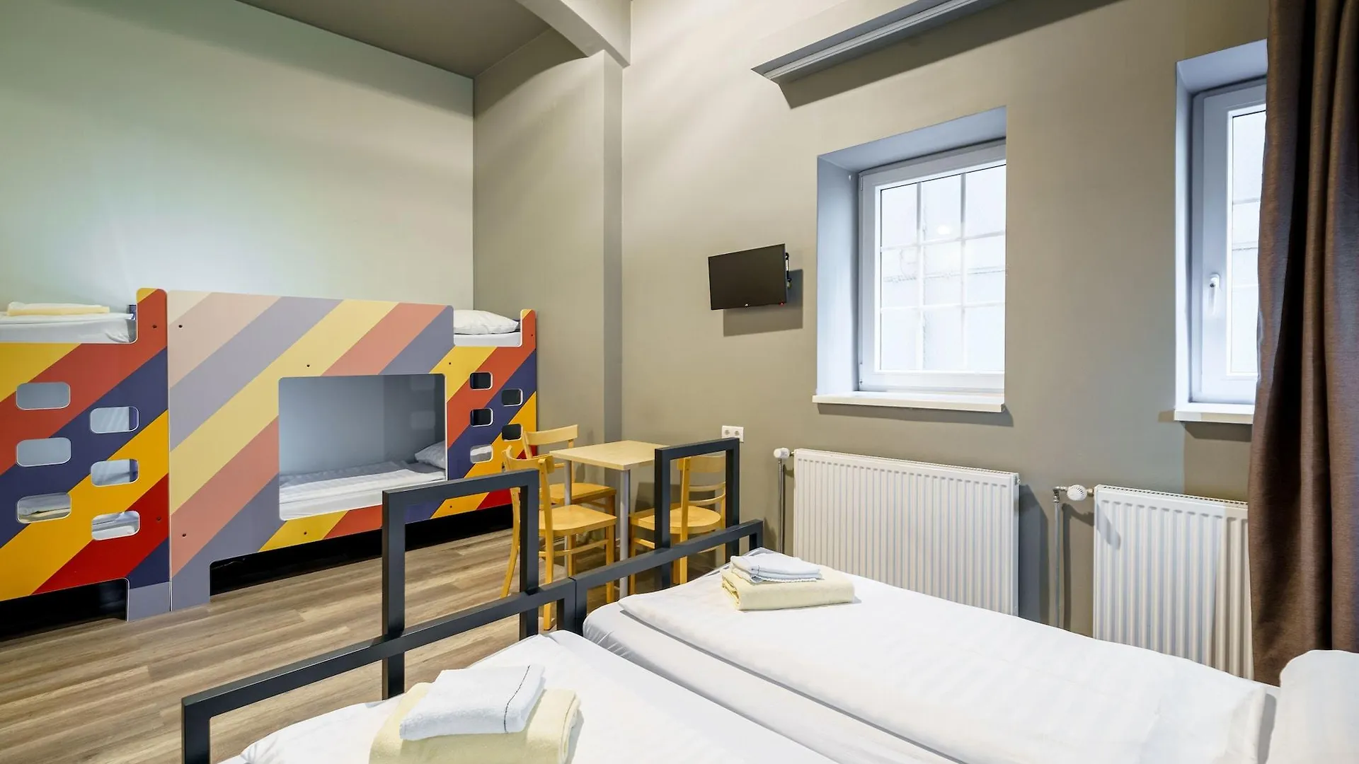 Хостел A&O Salzburg Hauptbahnhof