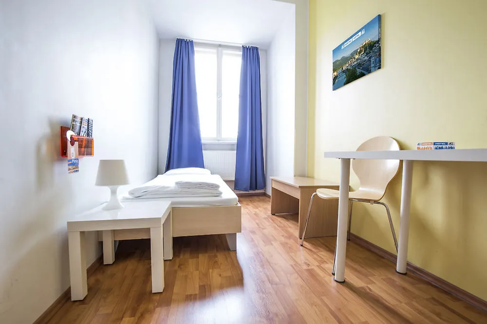 Хостел A&O Salzburg Hauptbahnhof 0*,  Австрия